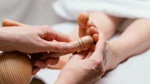 Reflexology Near Me What It Is & How It Helps Your Body