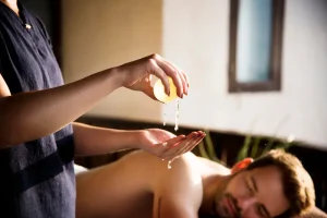 Aromatherapy Massage in Lancaster How Essential Oils Deepen Relaxation