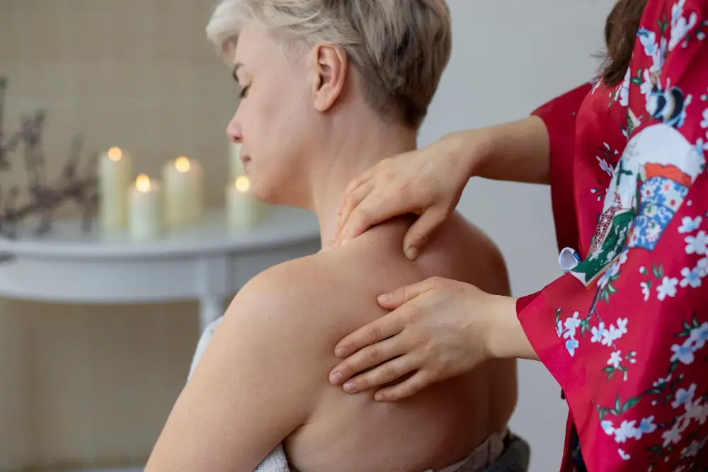Frozen Shoulder Recovery How Massage Speeds Up Range-of-Motion Healing